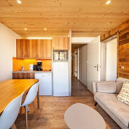 Pour 5 - Avec Piscine Et Apartment *