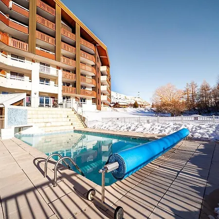 Pour 5 - Avec Piscine Et *